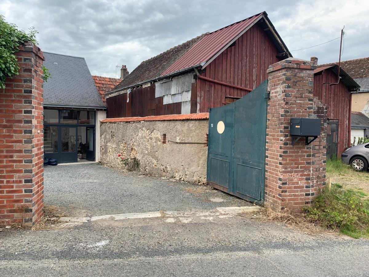 Mesnie Sas Villa Reugny  Exterior photo